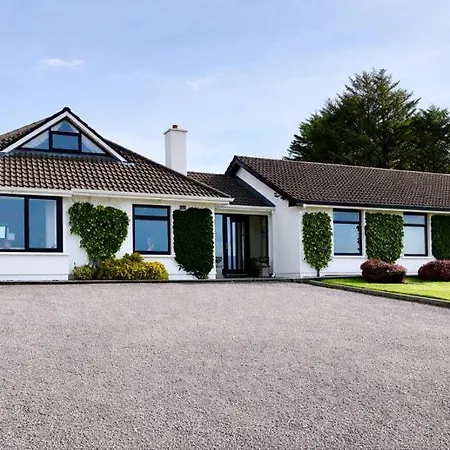 Derrynane Bay House 3*