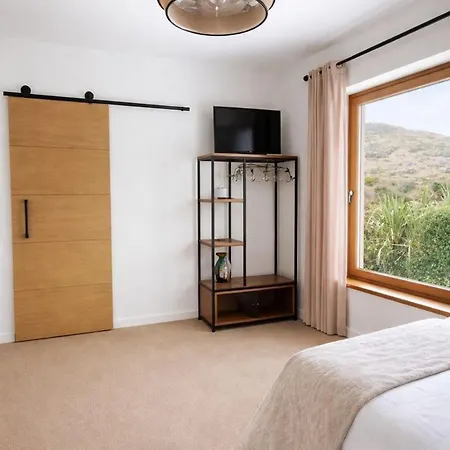 Derrynane Bay House 3*