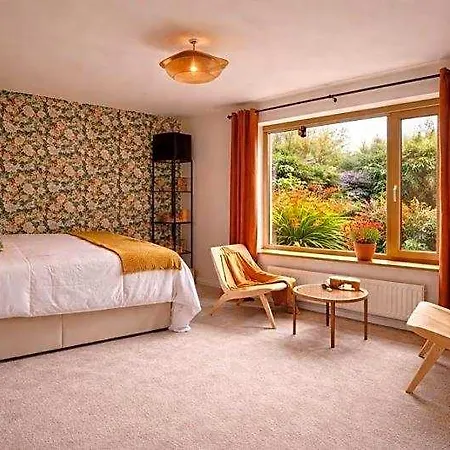 Derrynane Bay House Bed & Breakfast 3*