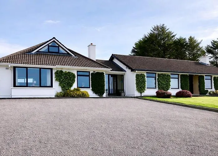 Derrynane Bay House 3*